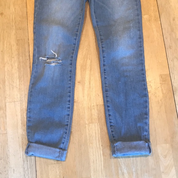Forever 21 Blue Jeans - Picture 2 of 4